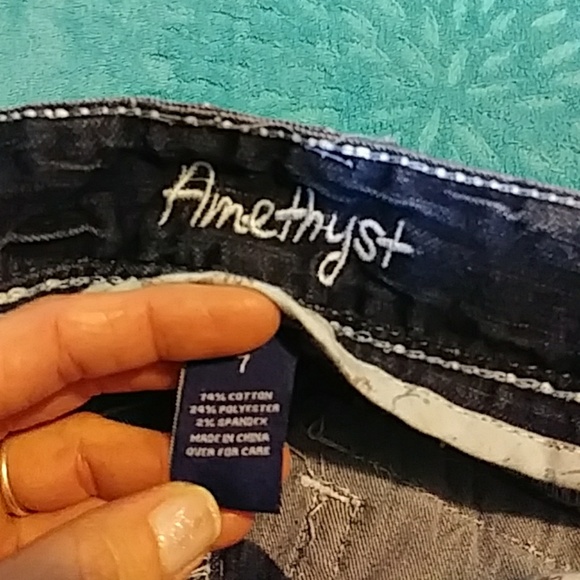 Amethyst Jeans - Picture 6 of 6